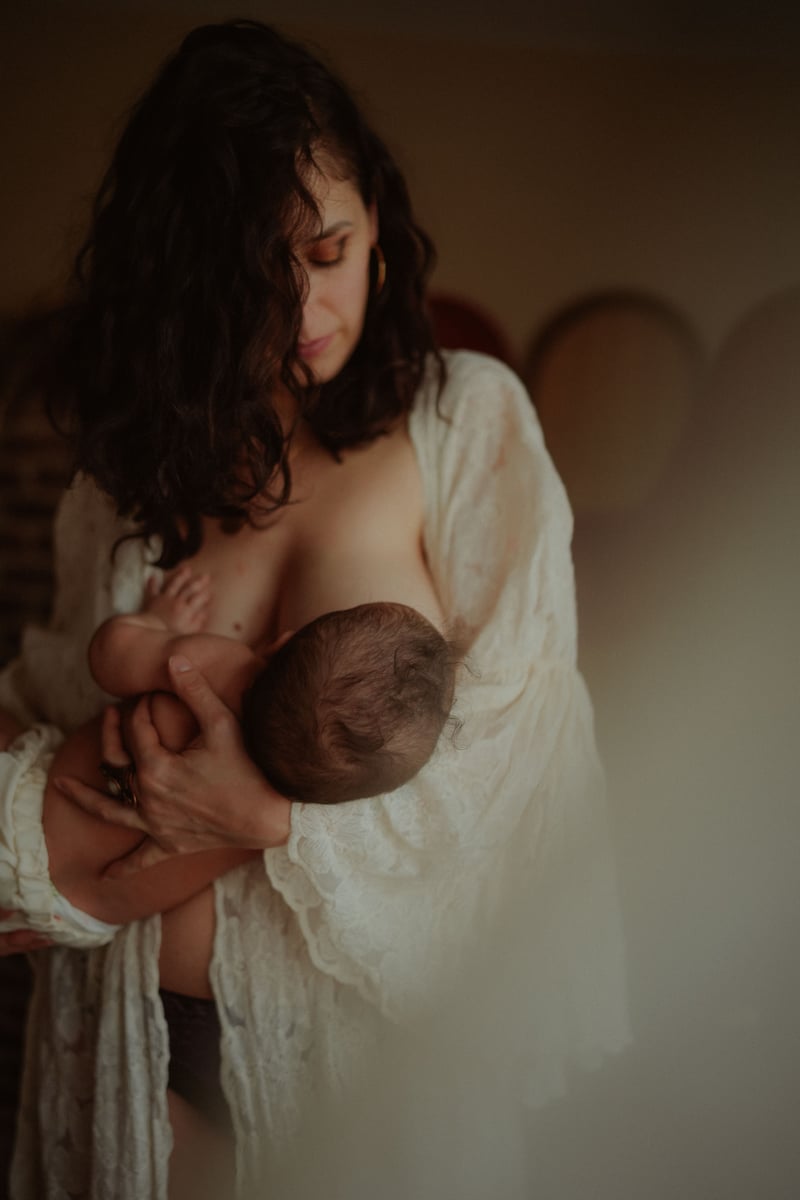 Allaitement ou peau à peau 