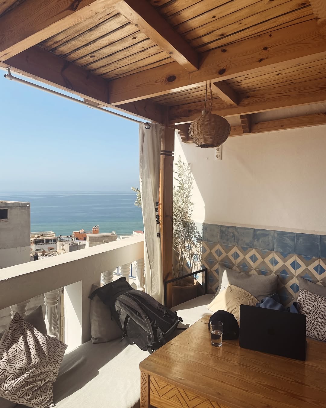 Vous avez entendu parler de Téo, notre digital nomad ? 🗺️🧑🏻💻
Lumy s’envole à travers le monde ✈️
C’est avec une v
