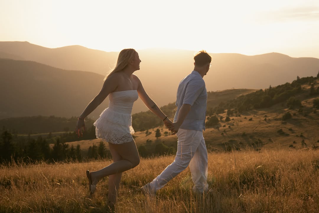 Séance couple en Alsace. ✨
Et si on capturait vos moments à deux ?
Contactez-moi en message privé ou réservez directeme