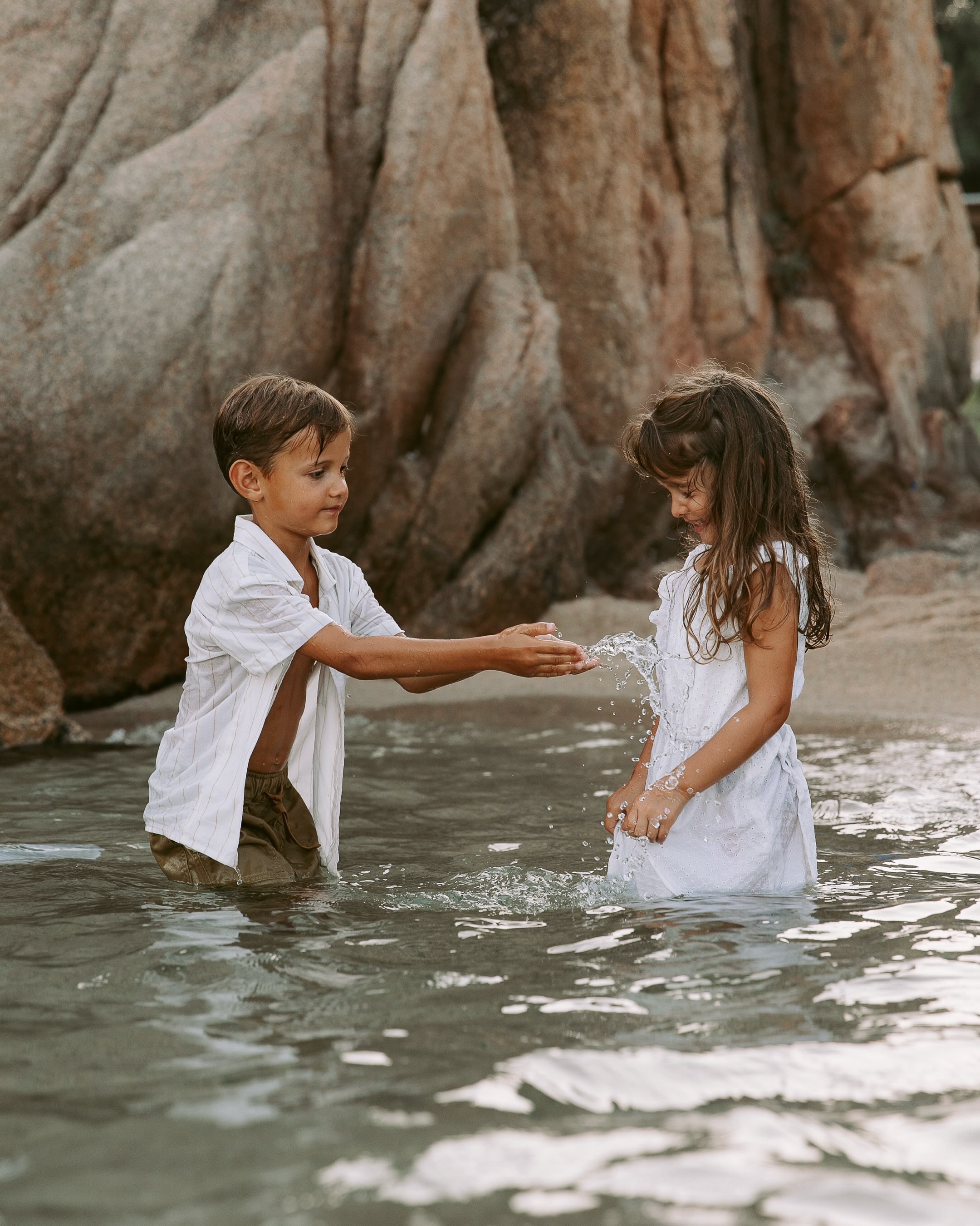 ✨ Une nouvelle parenthèse en famille sous les dernières lueurs du soleil 🌅🤍

Il y a quelque chose de magique dans ces 