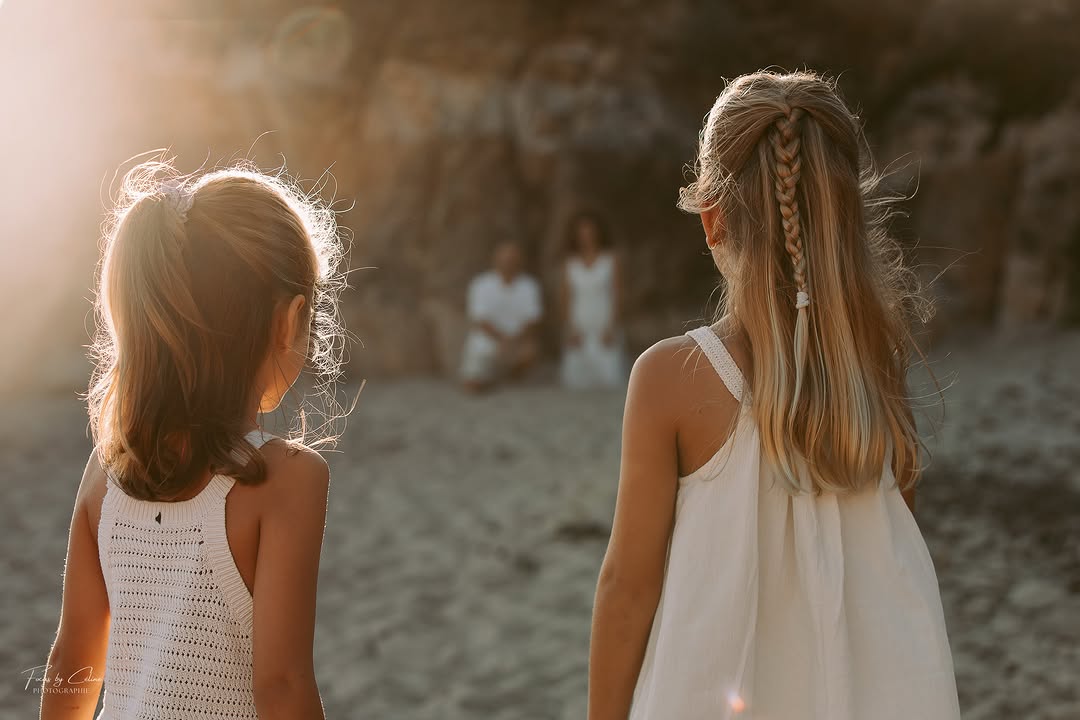 ✨ Parce que le temps passe beaucoup trop vite… 🤍
Les enfants grandissent, les années défilent, les petits bras devienn