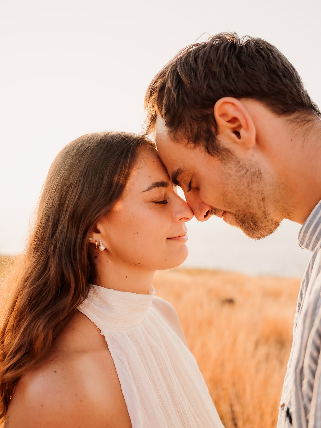 Plus que quelques semaines avant leur grand jour ! 💫

Un petit aperçu de leur shooting d’engagement de juin à la Savane