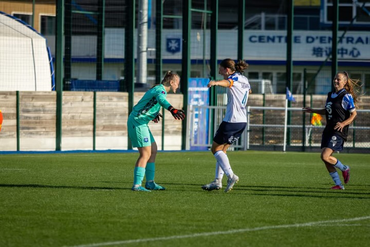 WIN ! 🥇 

@aja_feminines 💙🤍