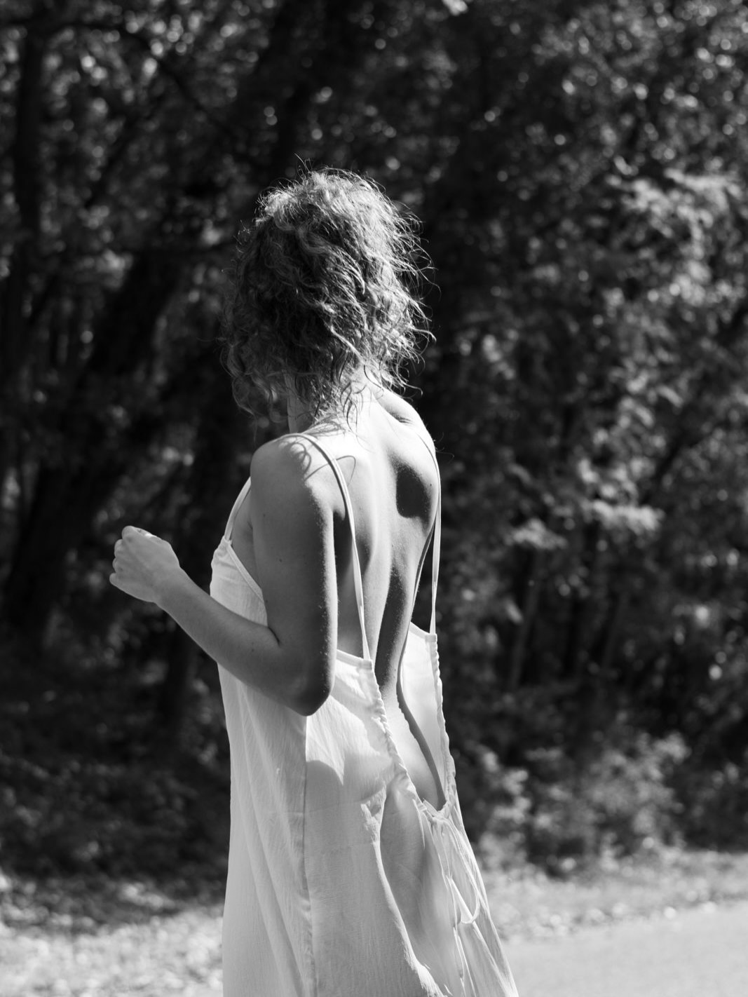 Sa sensualité n’a besoin d’aucun spectateur.

#photographe #portraitsdefemmes #blackandwhiteportrait
