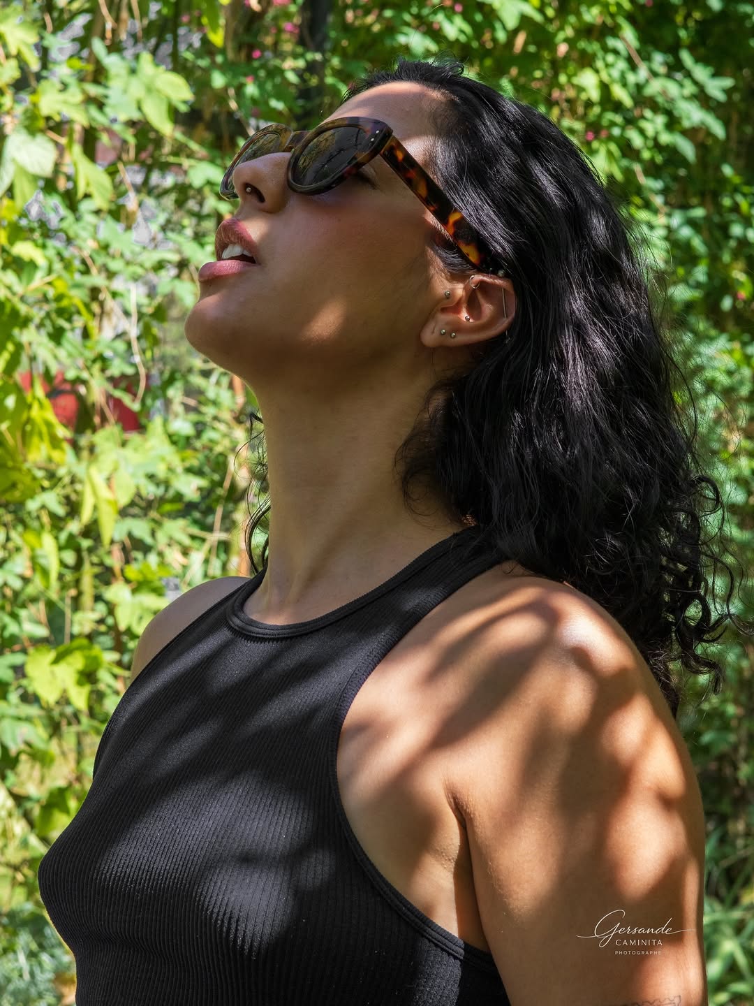 Elle n’avait pas besoin de changer. Juste de se voir autrement. ✨

Mettre en lumière une femme, ce n’est pas la transfor