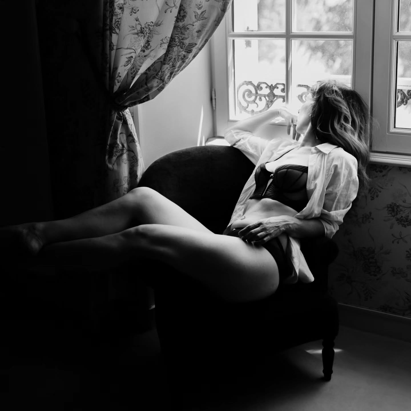 Dernier chapitre. 🔓
📸@boudoir_des_favorites 
.
.
.
#photography #boudoir #june2026 #photoshoot