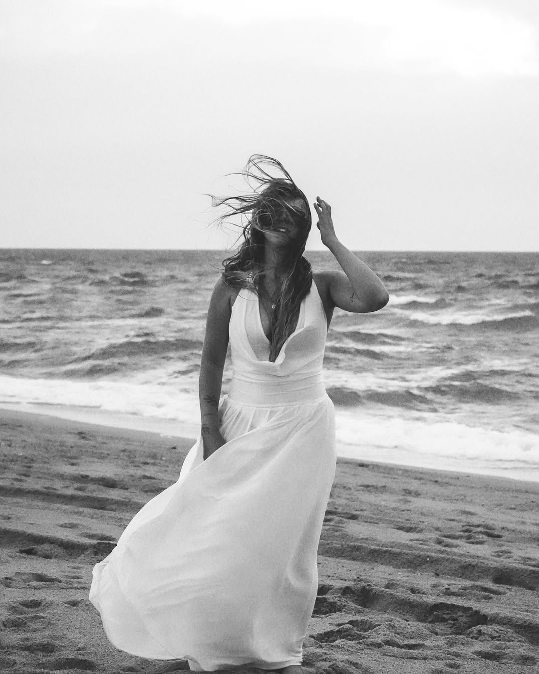 Sea breeze.
Photographer South-west of France
#photographer
#hossegor
#portrait